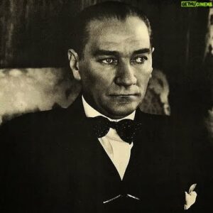 Cem Cücenoğlu Instagram - Sonsuz özlem ve saygıyla... Ruhun şad olsun PAŞAM, ATAM 🌹#30ağustoszaferbayramı 'mız kutlu olsun
#mustafakemalatatürk