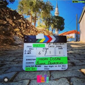 Cem Cücenoğlu Instagram - Dile kolay...
Selahattin Taşdöğen ile 10 yıl,
@hilmierdem35 ile 21 yıl,
@binnurserbetcioglu ile 2,5 yıl sonra aynı projede kavuştuk. O kadar mutluyum ki🥰🌹 #kızıkaçıralımgerisikolay