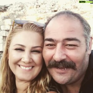 Cem Cücenoğlu Instagram - 41 kere maşallah canımın içi @kirazinannesi Hayat sana hep sağlık, mutluluk ve güzellik versin.

Not: Yanındaki adamı tanımıyorum 🙄 😂😂😂🙈