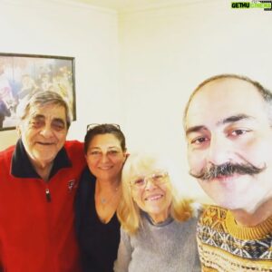Cem Cücenoğlu Instagram - 46 yıllık canım ailem 🥰 Çekirdeğim. Başımdan eksik olmayın 🌹🙏