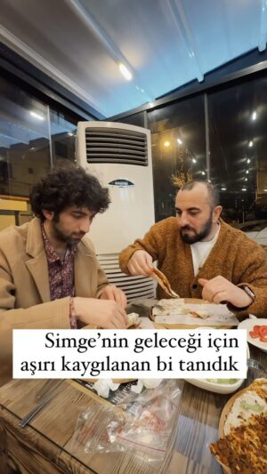 Cem Gelinoğlu Instagram - Simge’nin geleceği için aşırı kaygılanan bi tanıdık @furkanrizademirel