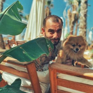 Cem Gelinoğlu Instagram - Gerçek tatilciler tatilin Eylül’de başladığını bilir 🌞🕶🦩