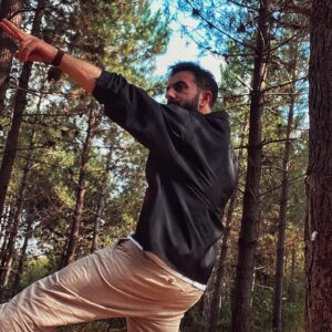 Cem Gelinoğlu Instagram - Orman’da hiç yanılmazsınız, ağaç ağaç gibidir, böcek böcek gibidir. #benimgüzelormanlarım