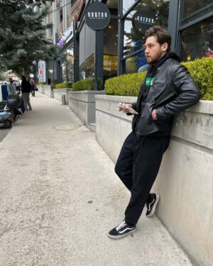 Cem Kenar Instagram - Almost monday.. 📸: @cagrikaleli #probably