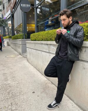 Cem Kenar Instagram - Almost monday.. 📸: @cagrikaleli #probably