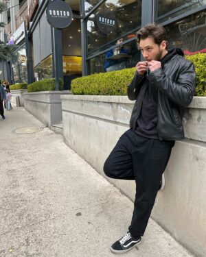 Cem Kenar Instagram - Almost monday.. 📸: @cagrikaleli #probably