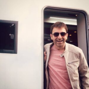 Cem Uslu Instagram - Hiç karavan fotoğrafım yoktu, tenku @aytacusun 😊
