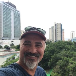 Cengiz Bozkurt Instagram - Tam 22 yıl sonra yine Havana’dayım. #cuba #revolution #fidel #che #küba #havana