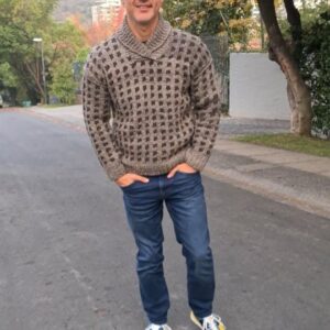 César Caillet Instagram - Este suéter 100% lana de oveja chilota es una creación de @pazcaillet 🐑🐑🐑 😉.