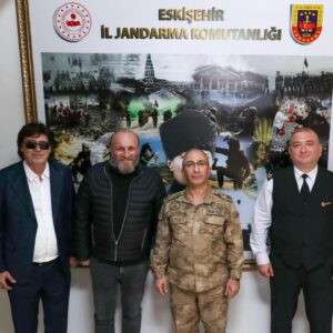 Çetin Altay Instagram - Eskişehir valimiz sayın Hüseyin Aksoy Eskişehir il jandarma komutanımız tuğgeneral sayın  Engin Demir Eskişehir il jandarma komutan yardımcımız Albay sayın Metin Ünlü Sarar giyim yönetim kurulu başkan yardımcısı sayın Sebahattin Sarar Sarar grup protokol müdürü Sayın Alaattin Çoban Bilim insanı değerli abim Ahmet Başal #eskişehir
