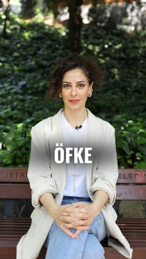 Ceyda Saltadal Instagram - Öfke aslında çok sağlıklı bir duygudur. Önemli olan öfkeyle kalmak değil, öfkenin bize hangi eylemi gerçekleştirmemiz için güç verdiğini bulabilmektir.🤍