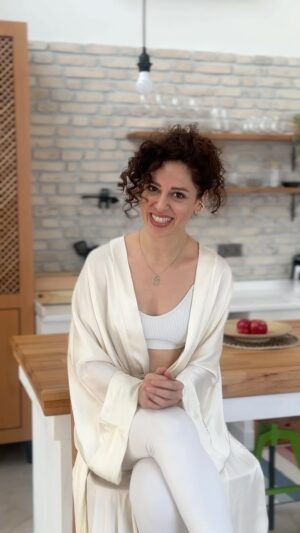 Ceyda Saltadal Instagram - Yeni bebeğimiz @dilegelenbedenler etkinliklerinde sizlerle buluşmak için sabırsızlanıyoruz 🤍🕊️