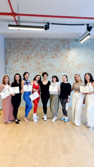 Ceyda Saltadal Instagram - @yogakioo.kurtkoy ‘de gerçekleştirdiğimiz Somatik Yaklaşımlı Yoga Uzmanlık Programı’nın ilk modülünden kalanlar🤍