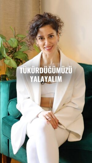 Ceyda Saltadal Instagram - İnsan olarak her saniye değişirken, düşüncelerimiz nasıl aynı kalabilir?