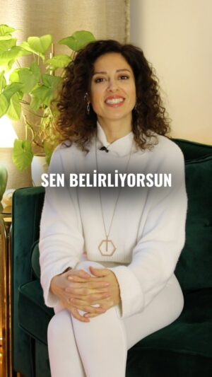 Ceyda Saltadal Instagram - Varoloşumuzu hangi frekansa uyumlarsak, deneyimlerimiz de o frekansa uyumlu olur.🤍