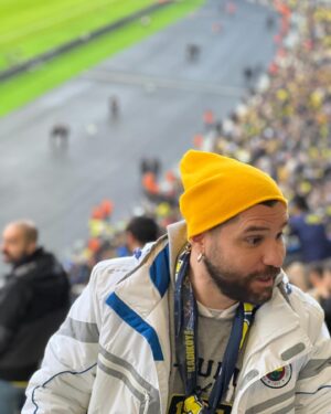 Ceyhun Fersoy Instagram - Sonuna kadar Fenerbahçe 💛💙
#fenerbahçe
