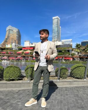 Ceyhun Fersoy Instagram - 2022-2023 …biraz acılı biraz ağrılı ve hasretli
Herkese sağlık diliyorum ❤️
