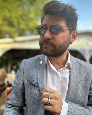 Ceyhun Fersoy Instagram - Meğer künyeyi görmüüüş🕶️