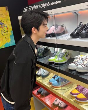 Cha Jun-hwan Instagram - 🩷🩵