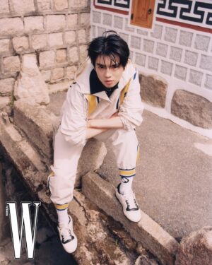 Cha Jun-hwan Instagram - @gucci @wkorea @zzinu79