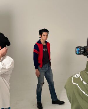 Cha Jun-hwan Instagram - VOGUE👱🏻‍♂️💅🏻