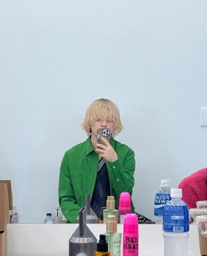 Cha Jun-hwan Instagram - VOGUE👱🏻‍♂️💅🏻