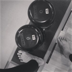 Cha Seung-won Instagram - #차승원#웨이트#알수없는두통...힘들다..