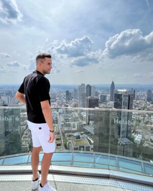 Chad Le Clos Instagram - Enjoying the summer here in Frankfurt