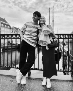 Chahub Marut Ghoummeddin Instagram - 🤍🩶💙 
THE BEST TIME IN CPH 🇩🇰 @mtmatii 
#nyhavncanal #nyhavncopenhagen #cophenhagen #denmark