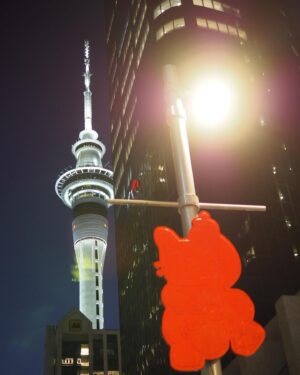 Chahub Marut Ghoummeddin Instagram - 🇳🇿🗼🧡🗼🇳🇿 SO SLEEPY, 10 hours time zone difference #newzealand #skytowerauckland #auckland