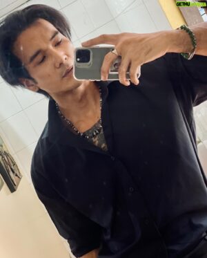 Chaiwat Thongsaeng Instagram - 🖤🩶🤍