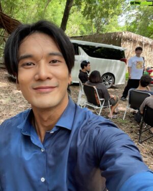 Chaiwat Thongsaeng Instagram - กลับมาทำงานแระ คิวถ่าย จ-พ 😉🥰