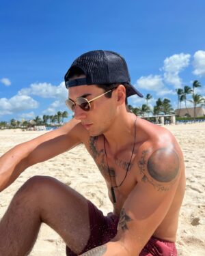 Chance Perez Instagram - Looking forward to weather like this soon ☀️ 🌴