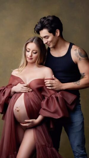 Chance Perez Instagram - Welcoming our second child into the world in just 10 days! 🤯 ❤️ 
I’m so in love with you Emma. I can’t wait to do this all over again with you.