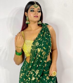 Chandhine Kaur Instagram - My look for @micaawards 3rd edition!

Thank you @indya_my for giving me this beautiful piece! Love all your collections and it was simply classy and elegant for me! 
@devibridal thank you mommy for the beautiful makeover and for dolling me up! 

#chandshine #holla_buddies #micaawards #promisingactress #awardshow #malaysia #artist #actress #tamilactress #universe #appreciation #gratitude #slayalways