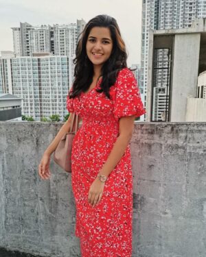 Chandhine Kaur Instagram - Random Photos: Part 1😂

I always wanted to post these photos but I don’t know what stopped me!! Hahah but here you go! Random photos of mine!!