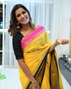 Chandhine Kaur Instagram - Random Photos: Part 1😂

I always wanted to post these photos but I don’t know what stopped me!! Hahah but here you go! Random photos of mine!!