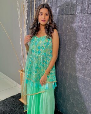 Chandhine Kaur Instagram - Random Photos: Part 1😂

I always wanted to post these photos but I don’t know what stopped me!! Hahah but here you go! Random photos of mine!!