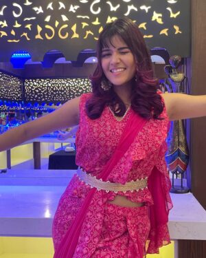 Chandhine Kaur Instagram - Random Photos: Part 1😂

I always wanted to post these photos but I don’t know what stopped me!! Hahah but here you go! Random photos of mine!!