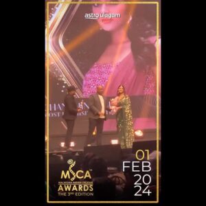Chandhine Kaur Instagram - Bagged the Most Promising Actress in @micaawards 3rd edition! First of all thank you for nominating me and I seriously didn’t expect this! Such a great feel holding this award with this title! Thank you @rgnaidu sir for organising such a splendid event! 

@astroulagam thank you for giving a platform for people like us to showcase their talents! My career started here! 
And i would love to entertain the people out there more and will always try to improve and give my best!

Thanks to all the directors, co-actors, crew and everyone who have supported me and we work more like a family in each and every project! When i did mistakes you guys were there to correct me🙏🏻 Thank you for seeing the potential in me!

Next, the pillar of my success, my back bone, my biggest supporter.. MY Appa! @govind_singhs i want to make you proud even more appa.. for all these years you have sacrificed a lot of things just for me.. You are a great father! Love you always! 

To my entire family, friends and supporters! I will always show my gratitude to each and everyone of you! A million thanks and love to all of you guys!
Thank you universe❤️

#chandshine #holla_buddies #micaawards #manninmainthanmalaysia #astroulagam #malaysianactor #actress #tamilactor