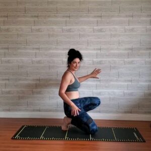 Chanon Finley Instagram - ❤️ Are you giving your feet enough love? ❤️

I've been walking a lot and as soon as my feet start hurting I know it's time to give my feet and ankles some attention. 

Here are just a few exercises I've found are really helpful to improve ankle mobility and reduce soreness.

#footpainrelief #anklemobility #ankleexercises #standingallday #onyourfeet #footcaretips #loveyourfeet #mobilityexercises #anklestability #athomefitness #athomeworkout #explorepage #saveyourfeet #footmobility #homeworkouts_4u #homeworkoutvideos #followalongworkout #fitnessover40 #workthebodycalmthemind