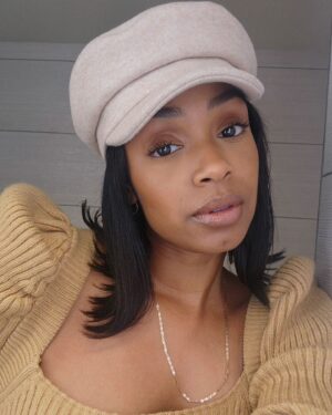 Chantel Riley Instagram - I'm praying you have a week filled with good news, unexpected blessings, and lots of lovin.
.
.
#Monday #spreadlove #motivation