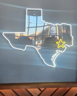 Chantel Riley Instagram - SundayFunday🇨🇱🤠
.
That last slide🤣
.
.
#Houston
