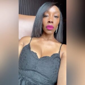 Charketa Glover Instagram - Flowing never forcing 🖤