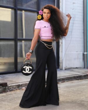 Charketa Glover Instagram - Spotted: Celebrity hairstylist @iamalonzoarnold rocking our @rocknremix_ Felis Bellz! 🔥❤️ #alonzoarnold #rocknremix