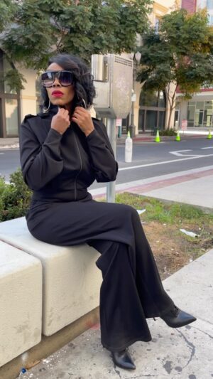 Charketa Glover Instagram - Handle me correctly 🌹