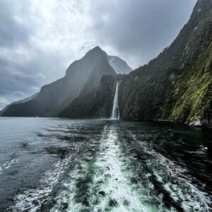 Charlene Amoia Instagram - Another edge of the world #milfordsound #fiordland #newzealand