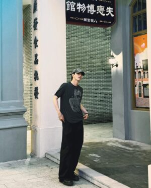 Charles Lin Instagram - 又幸福，哈！