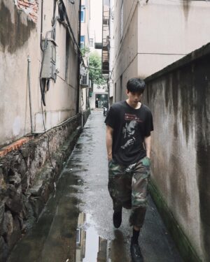 Charles Lin Instagram - 下雨天☔️
