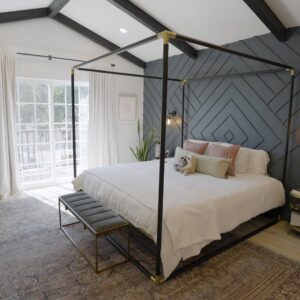 Charles Michael Davis Instagram - Welcome to a light-filled Hollywood Hills sanctuary. ☀️

Actor and producer Charles Davis — who has starred in shows such as Younger, NCIS, and The Originals — welcomes #OpenHouseTV viewers into his charming abode this weekend on @NBC. Accented with neutral tones and personal art, this thoughtfully designed home embraces comfort and style and serves as a true expression of Davis’s creativity and eclectic taste. #hometour #interiordesign #losangeles #hollywoodhills #openhouse